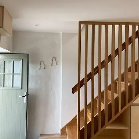 Holiday home The Row In Town Westport