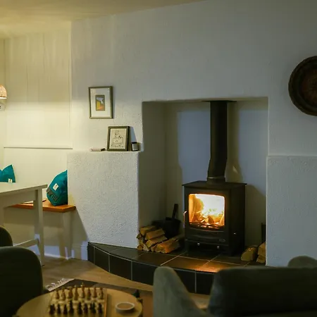 Holiday home The Row In Town Westport