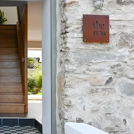 Holiday home The Row In Town Westport