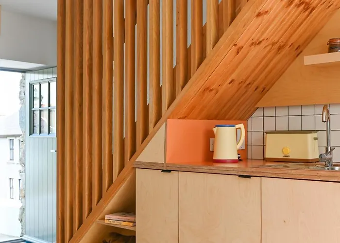 The Row In Town * Westport