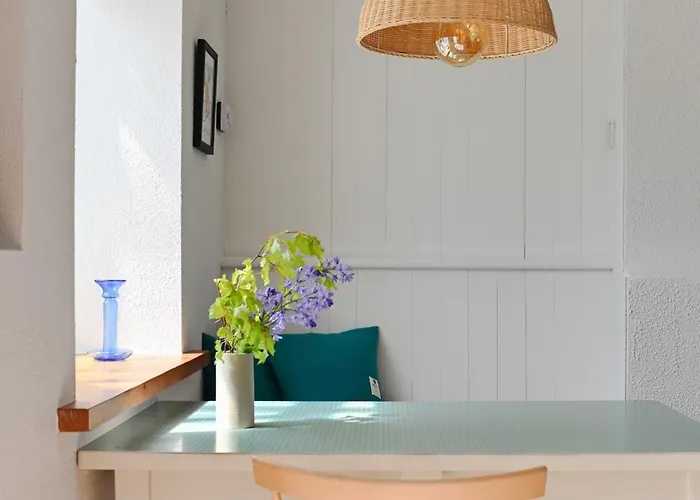 The Row In Town Вэстпорт