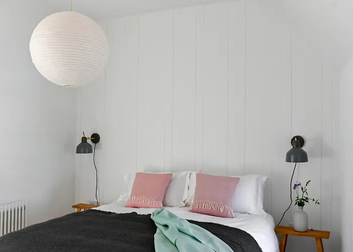 The Row In Town בית נופש *